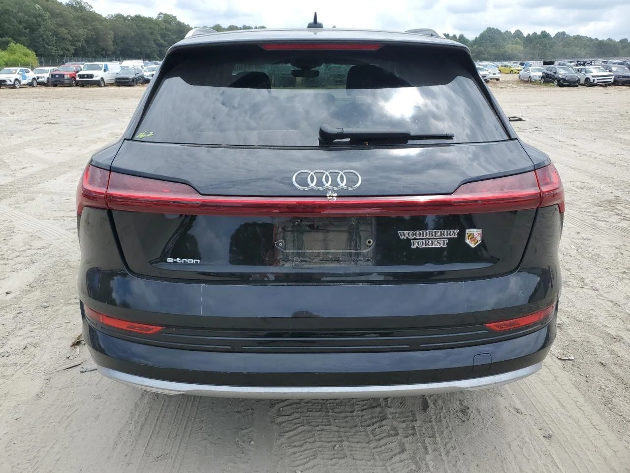 Audi E-Tron Premium Plus, снимка 6 - Автомобили и джипове - 55887164