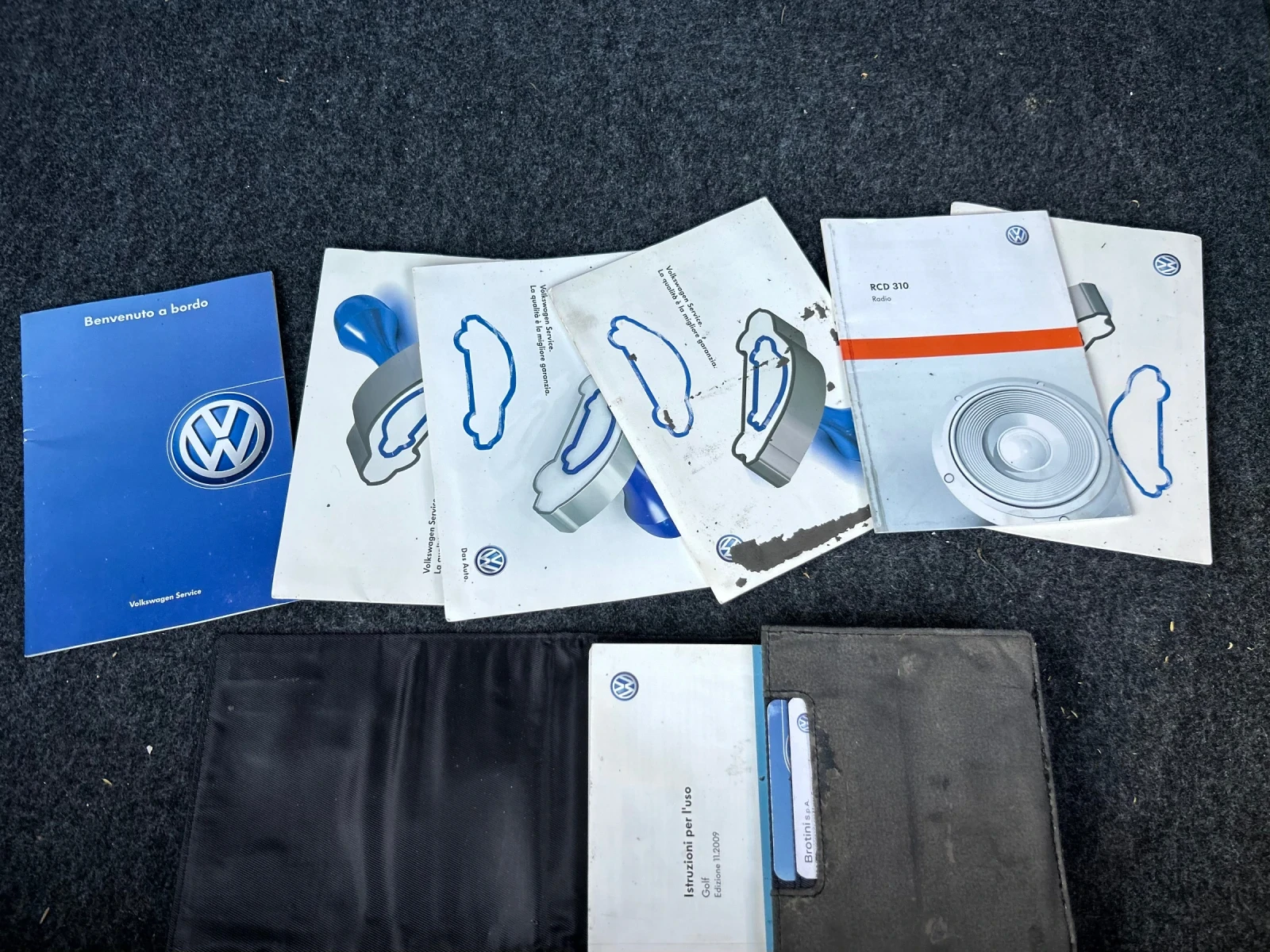 VW Golf 1.6 TDI, снимка 11 - Автомобили и джипове - 55905438
