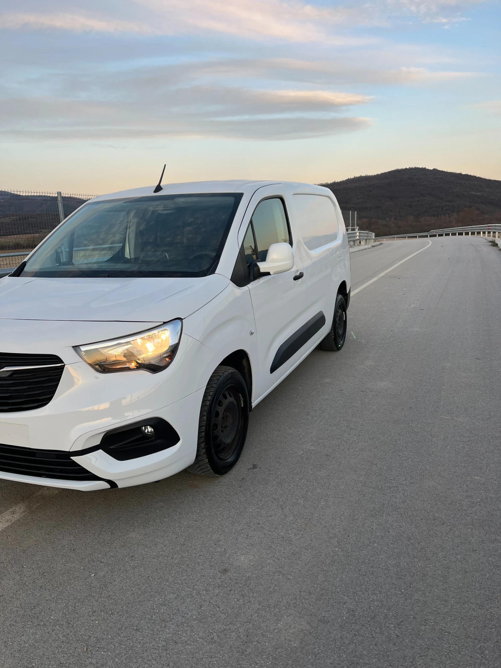 Opel Combo 1.5Maxi, снимка 2 - Автомобили и джипове - 55978927