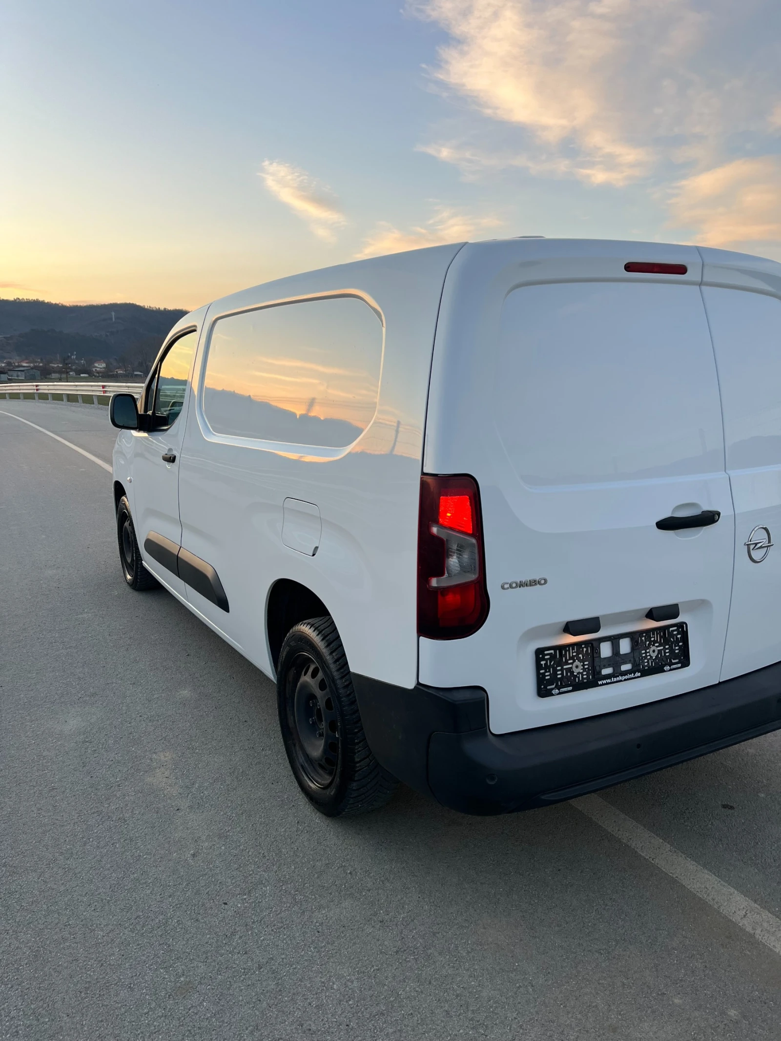 Opel Combo 1.5Maxi, снимка 5 - Автомобили и джипове - 55978927