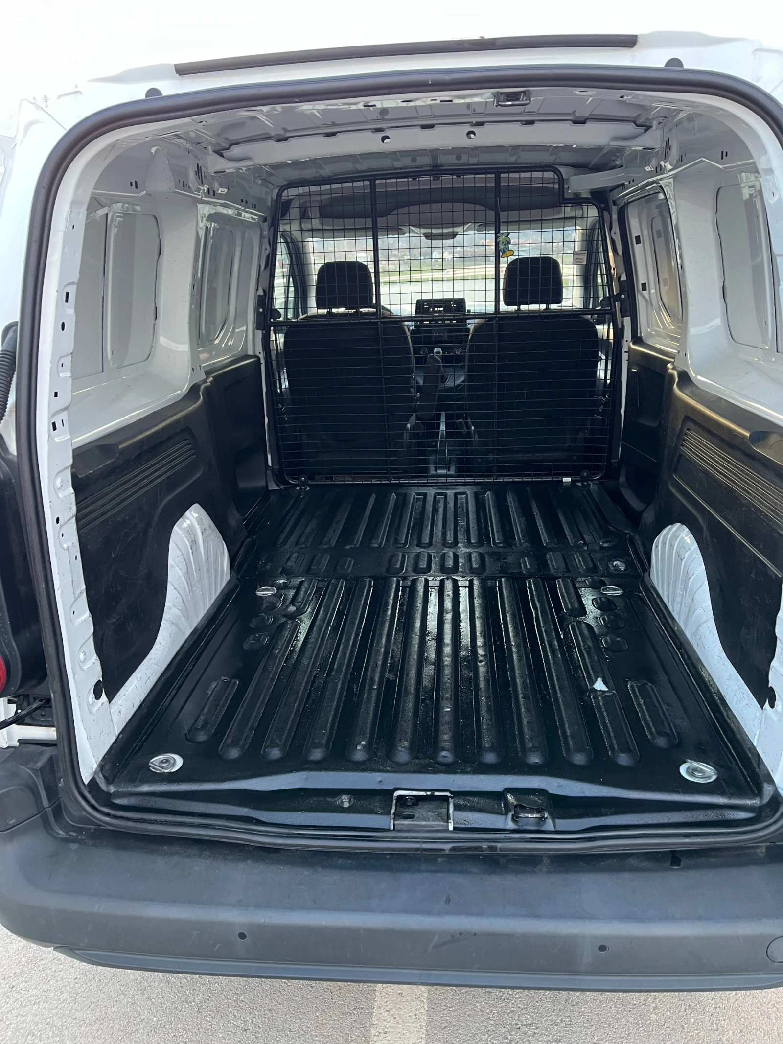 Opel Combo 1.5Maxi, снимка 7 - Автомобили и джипове - 55978927