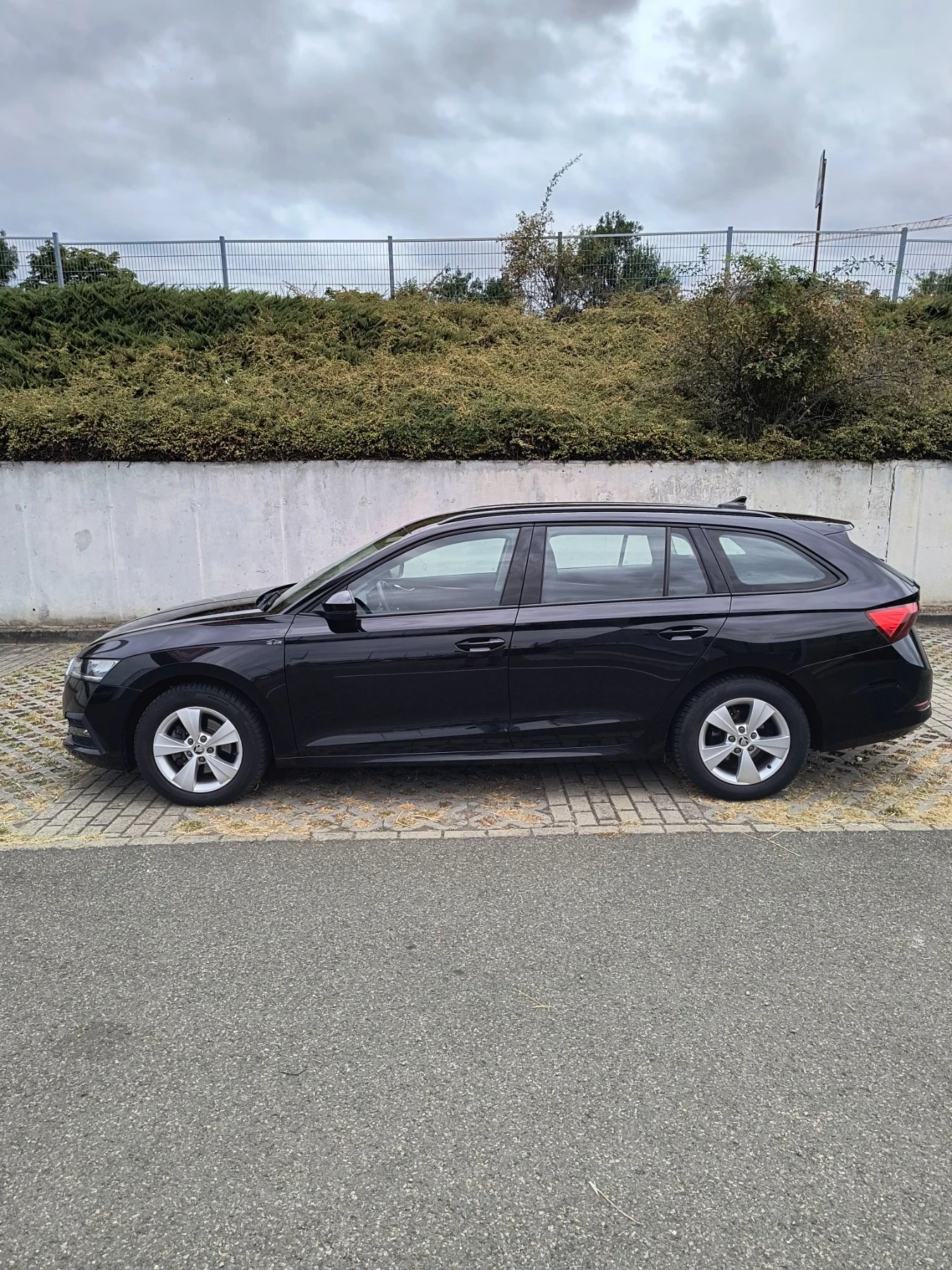 Skoda Octavia 2.0 TDI  DIGITAL COCKPIT, снимка 2 - Автомобили и джипове - 56184864