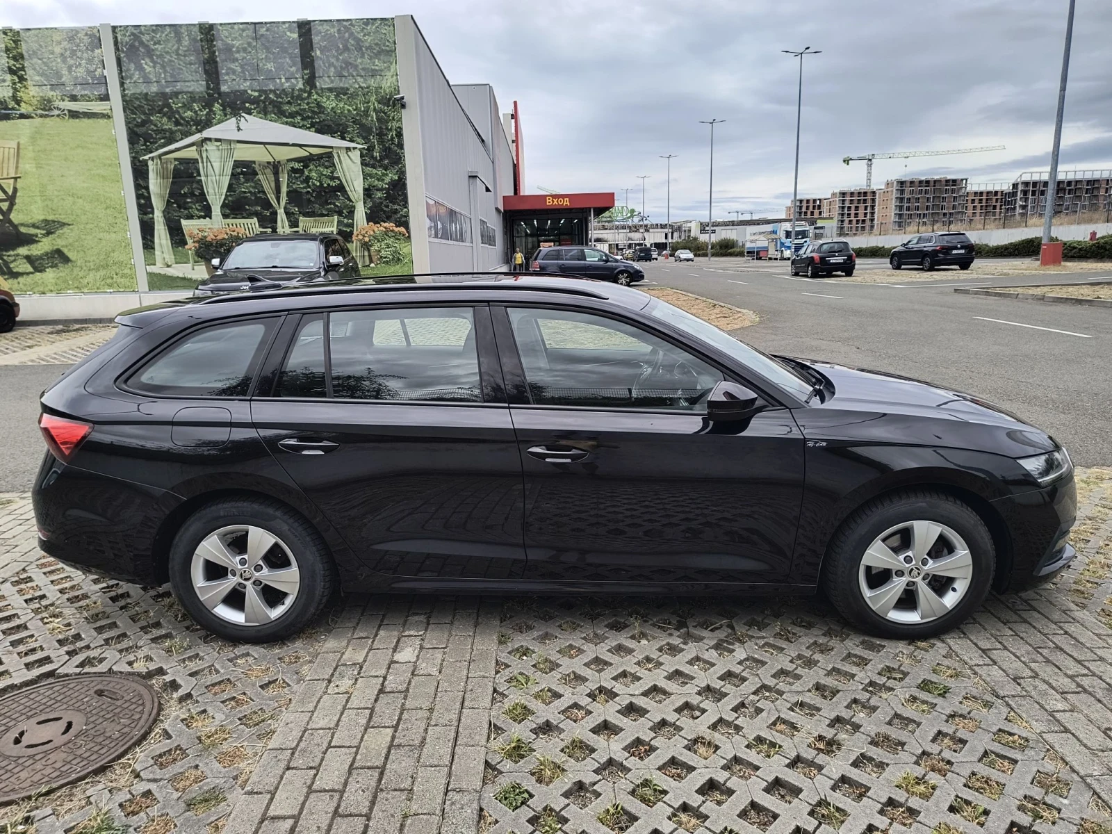 Skoda Octavia 2.0 TDI  DIGITAL COCKPIT, снимка 4 - Автомобили и джипове - 56184864