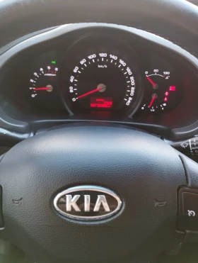 Обява за продажба на Kia Sportage 1.7D ~16 200 лв. - изображение 6