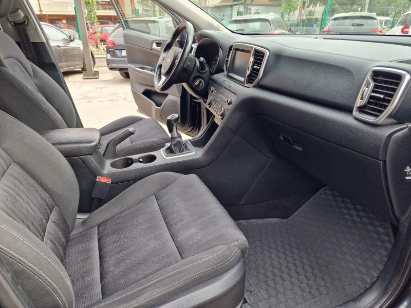 Kia Sportage 1.3 BENZ, снимка 16 - Автомобили и джипове - 46188873