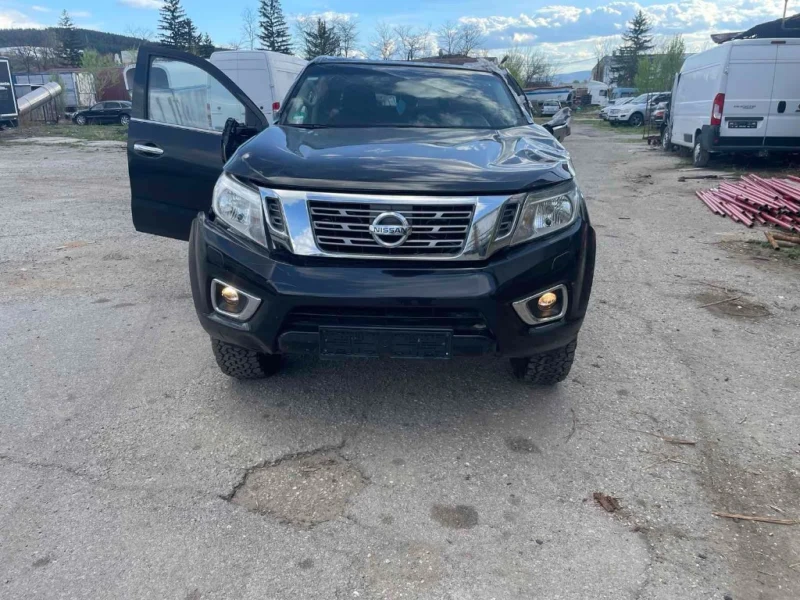 Nissan Navara, снимка 3 - Автомобили и джипове - 52452830