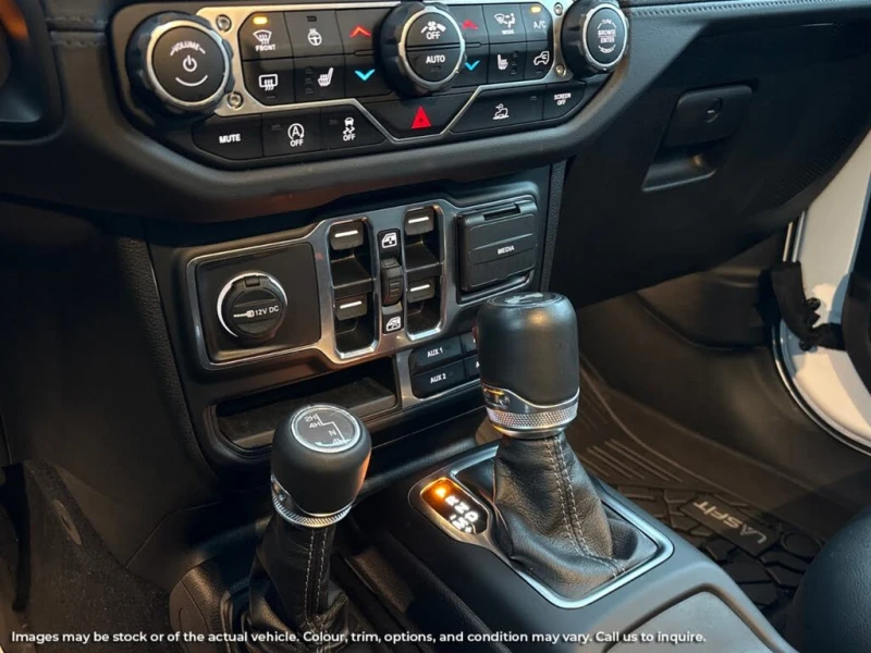 Jeep Wrangler Sahara * CARFAX * АвтоКредит * (ЦЕНА ДО БГ), снимка 12 - Автомобили и джипове - 53205639