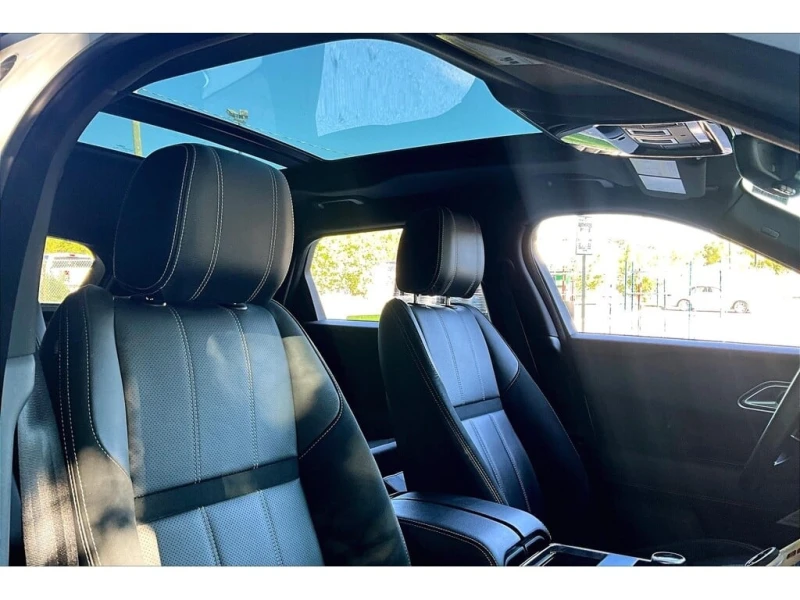 Land Rover Range Rover Velar * P340 R Dynamic S * CARFAX * ЦЕНА ДО БГ, снимка 13 - Автомобили и джипове - 53285809