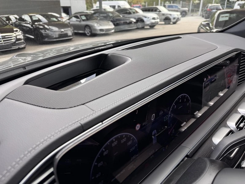Mercedes-Benz GLE 53 4MATIC PLUS 6+ 1, снимка 17 - Автомобили и джипове - 52017837