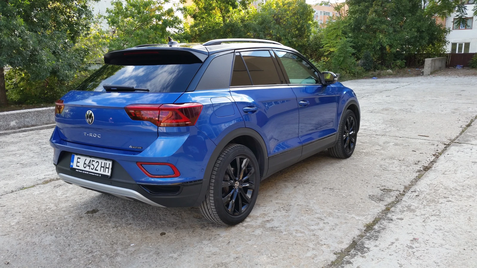 VW T-Roc 2.0 TSI 4MOTION DSG - изображение 5