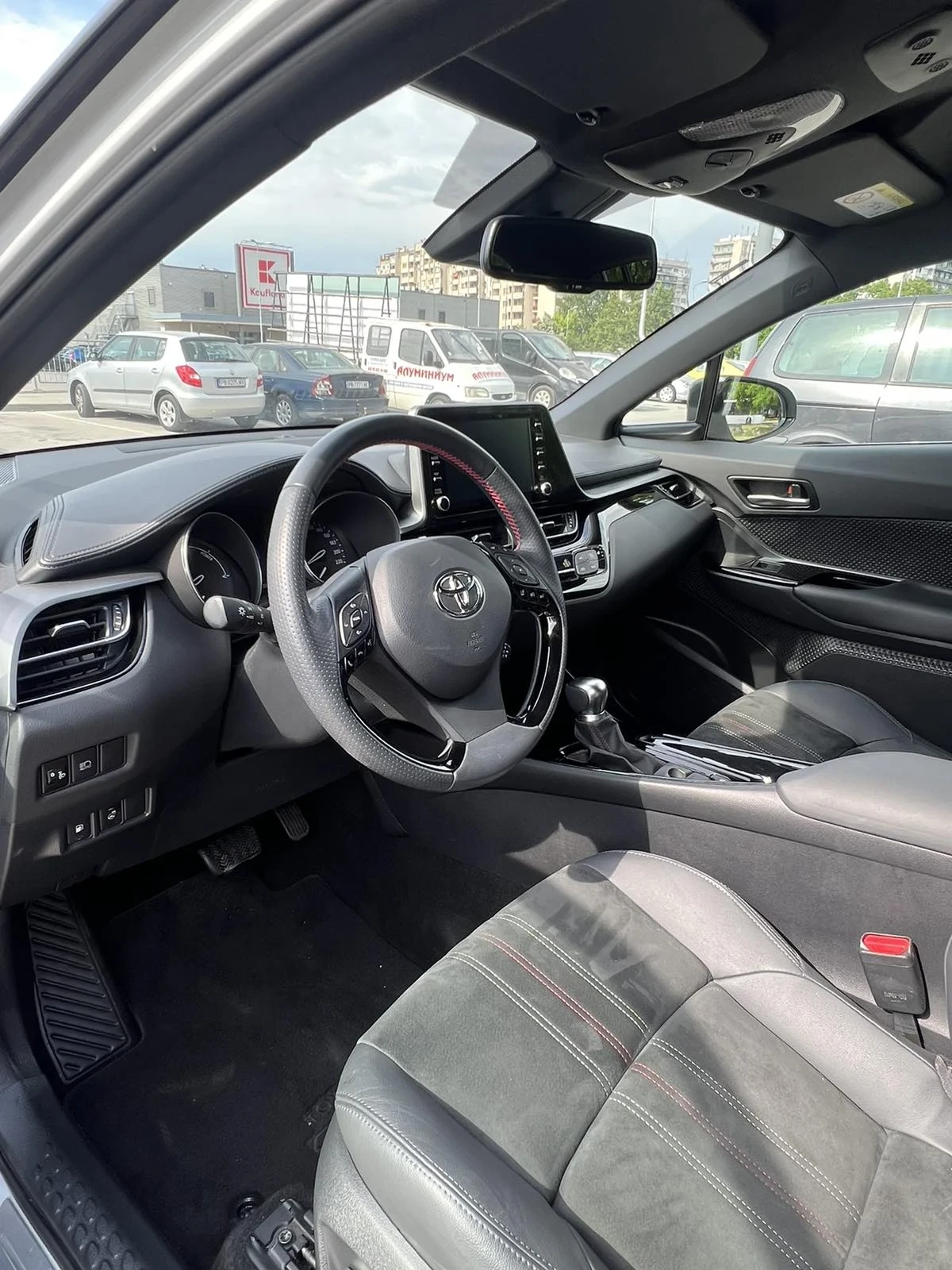 Toyota C-HR  - изображение 5