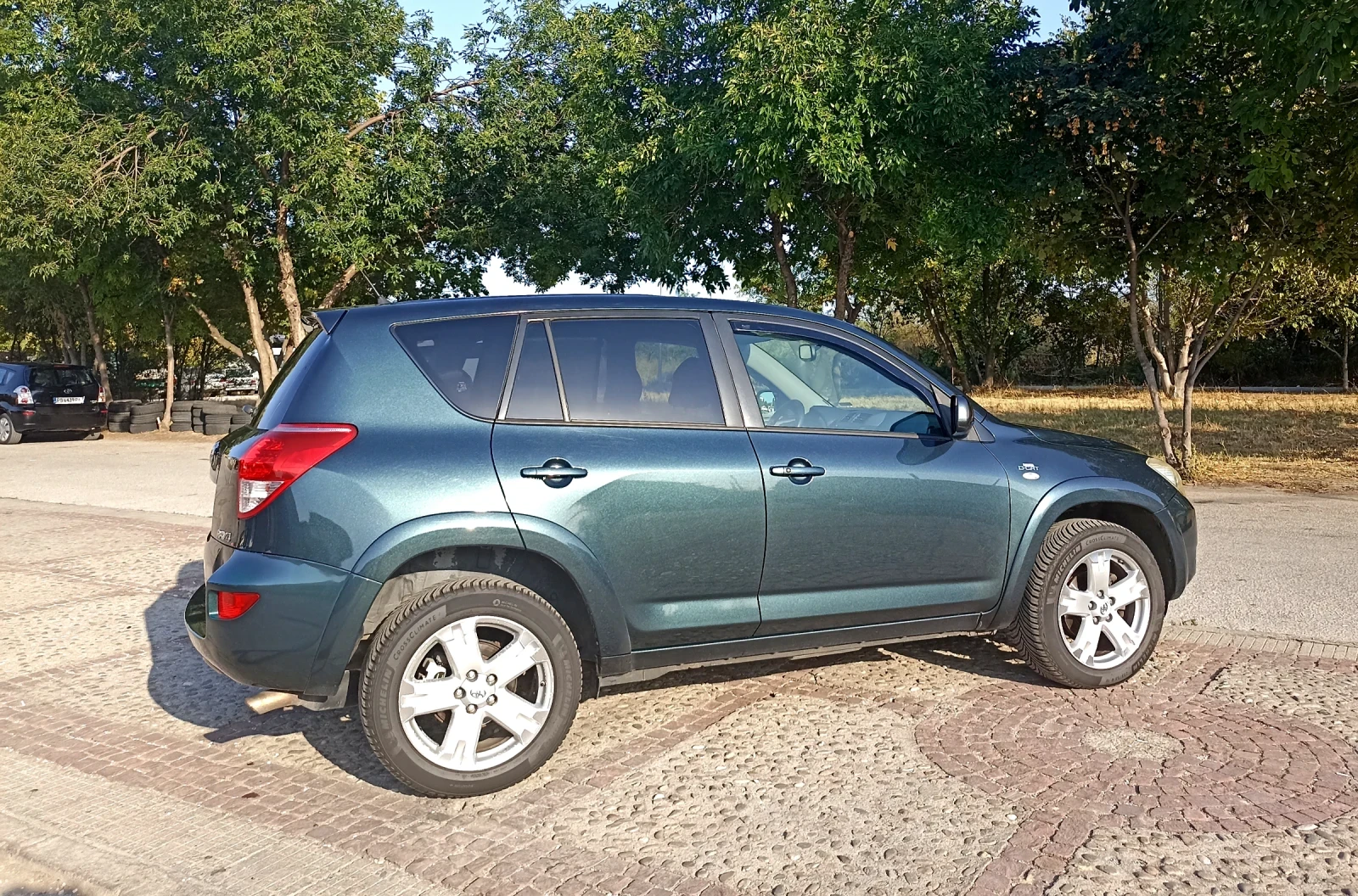 Toyota Rav4 2.2 D-CAT - изображение 2
