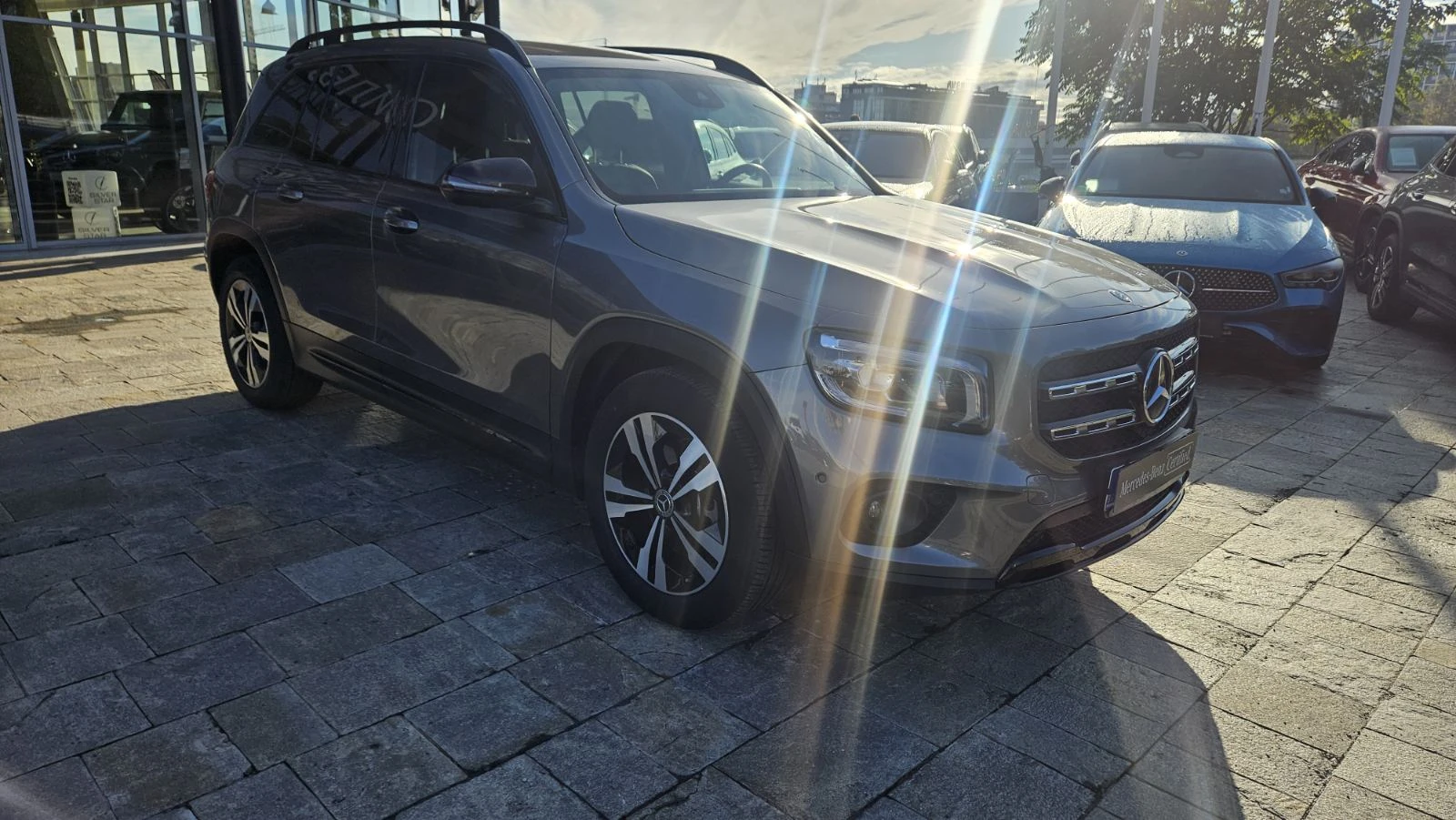 Mercedes-Benz GLB 250 4MATIC 6+ 1 - изображение 3