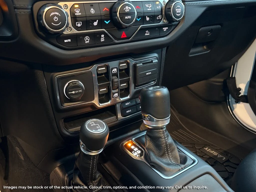 Jeep Wrangler Sahara * CARFAX * ���������� * (���� �� ��) | Mobile.bg � ����������� 12