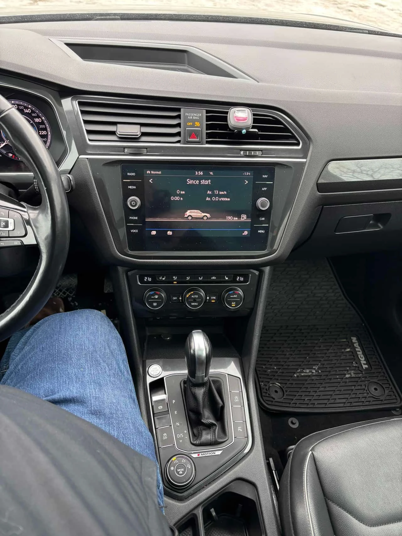 VW Tiguan * Highline * CARFAX * ЦЕНА ДО БГ - изображение 9