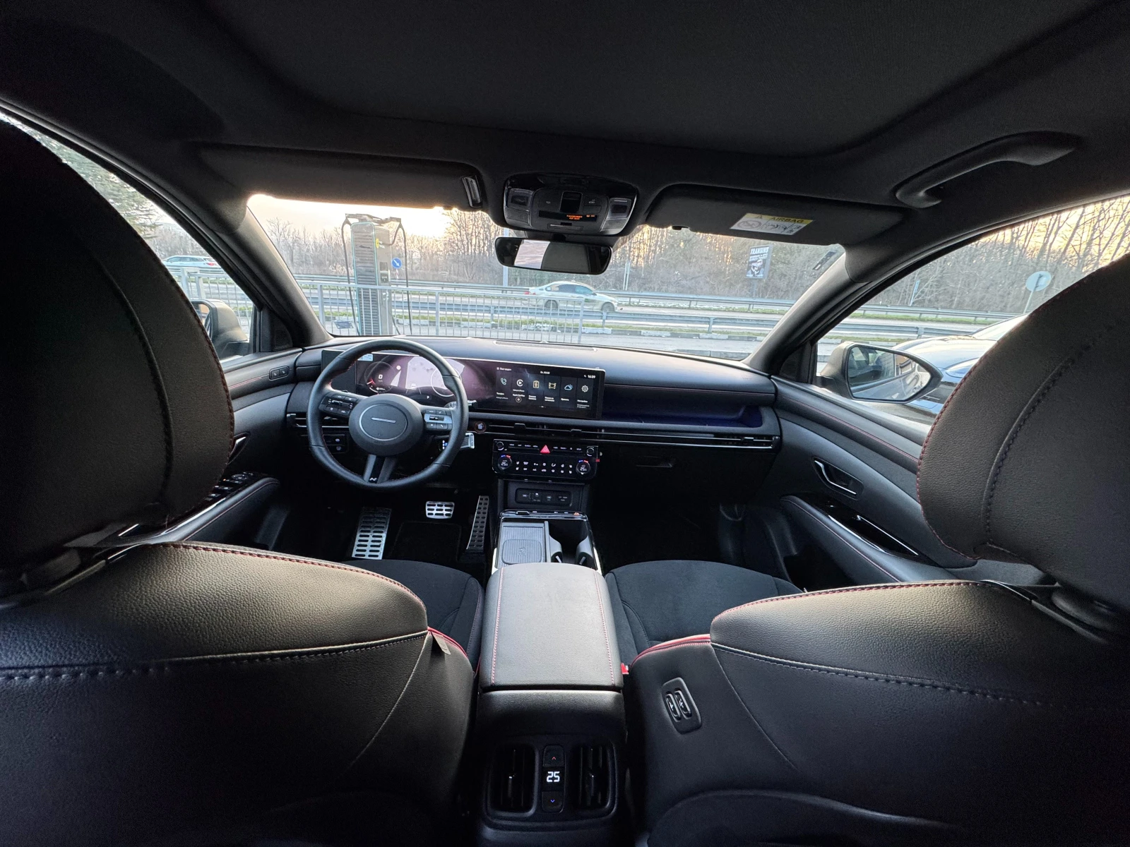 Hyundai Tucson Hybrid Luxury N-line , снимка 5 - Автомобили и джипове - 54319984