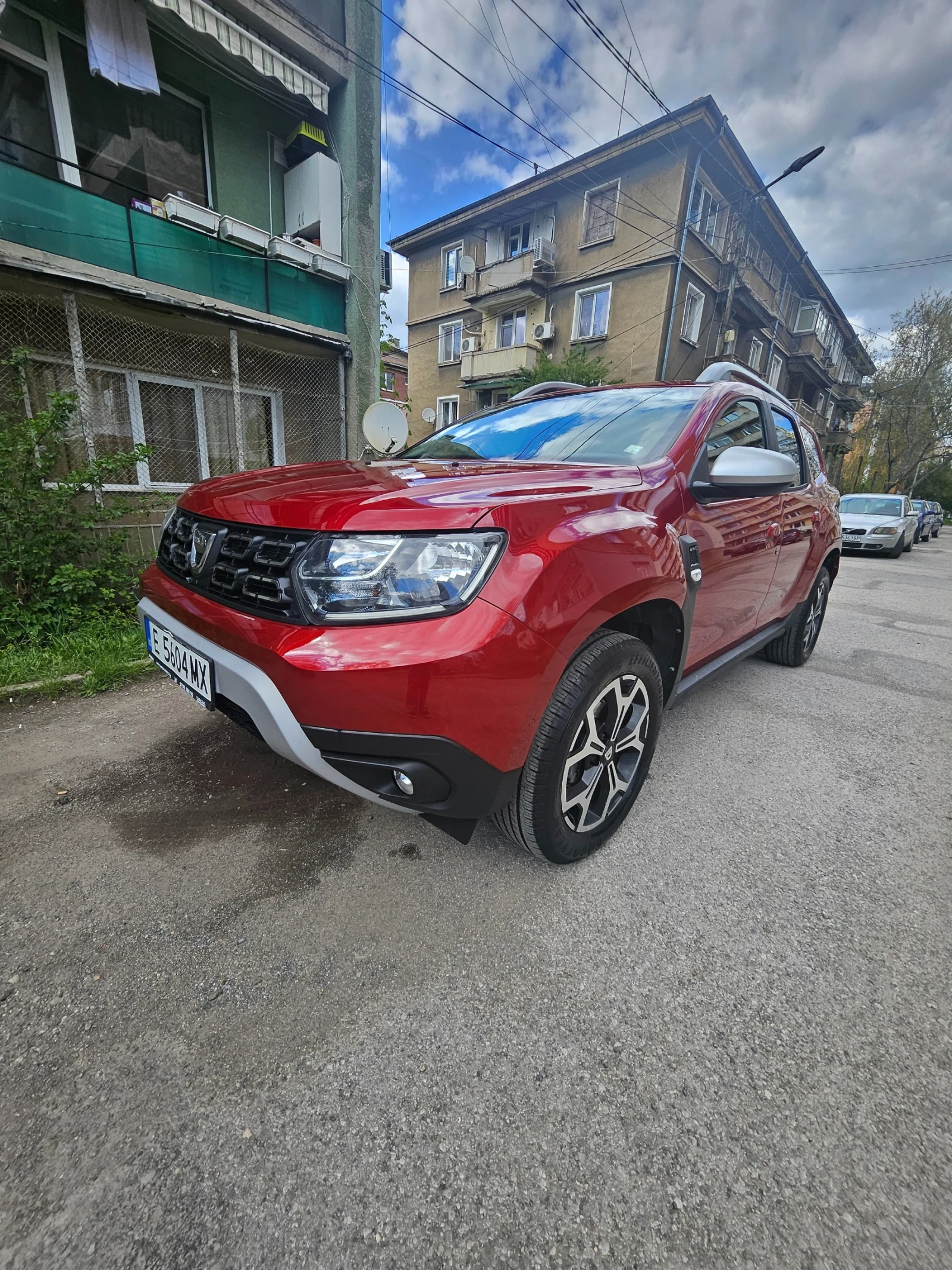 Dacia Duster, снимка 5 - Автомобили и джипове - 54594347