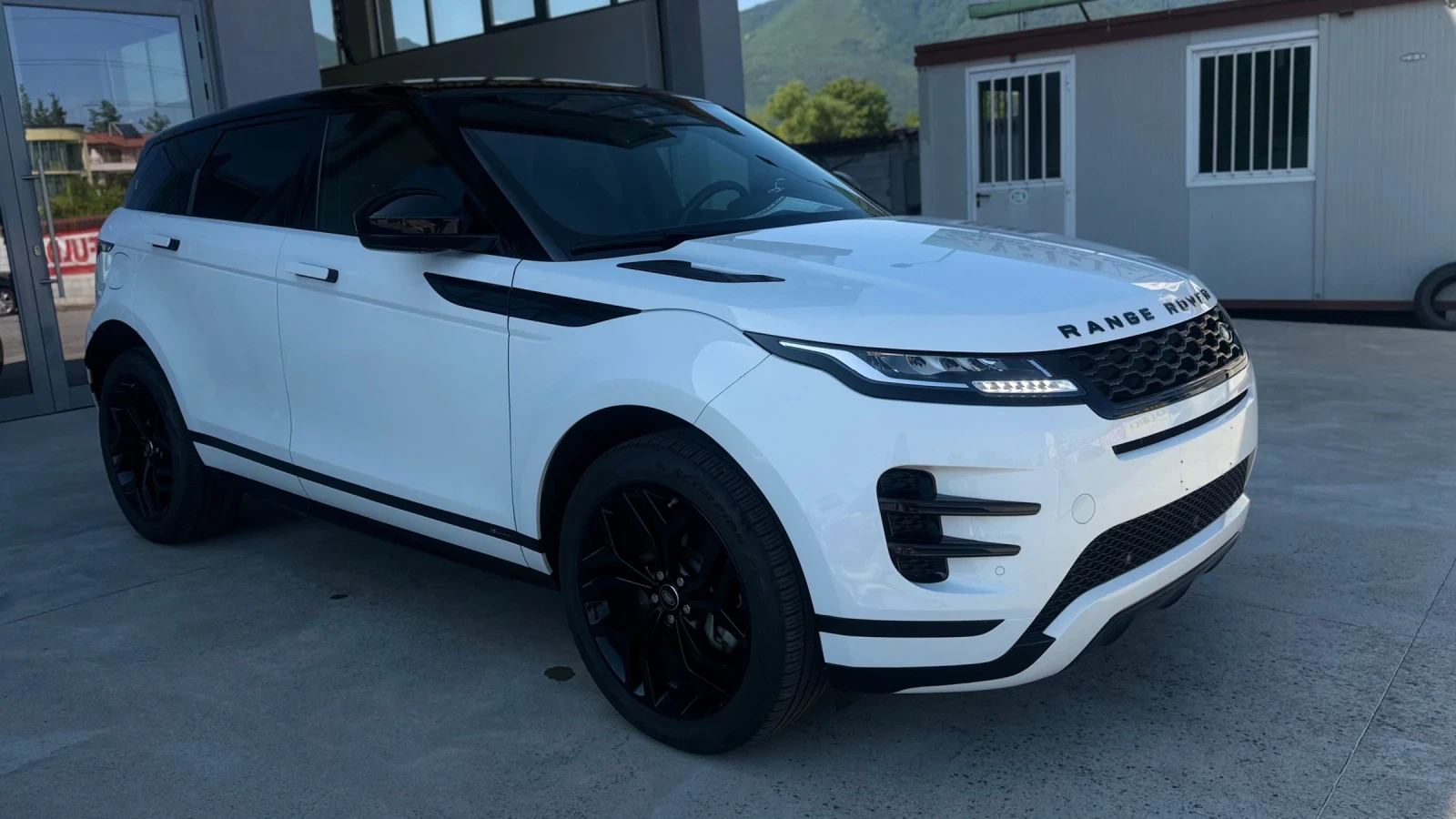 Land Rover Range Rover Evoque 2.0 R-Dynamic, снимка 7 - Автомобили и джипове - 55389421