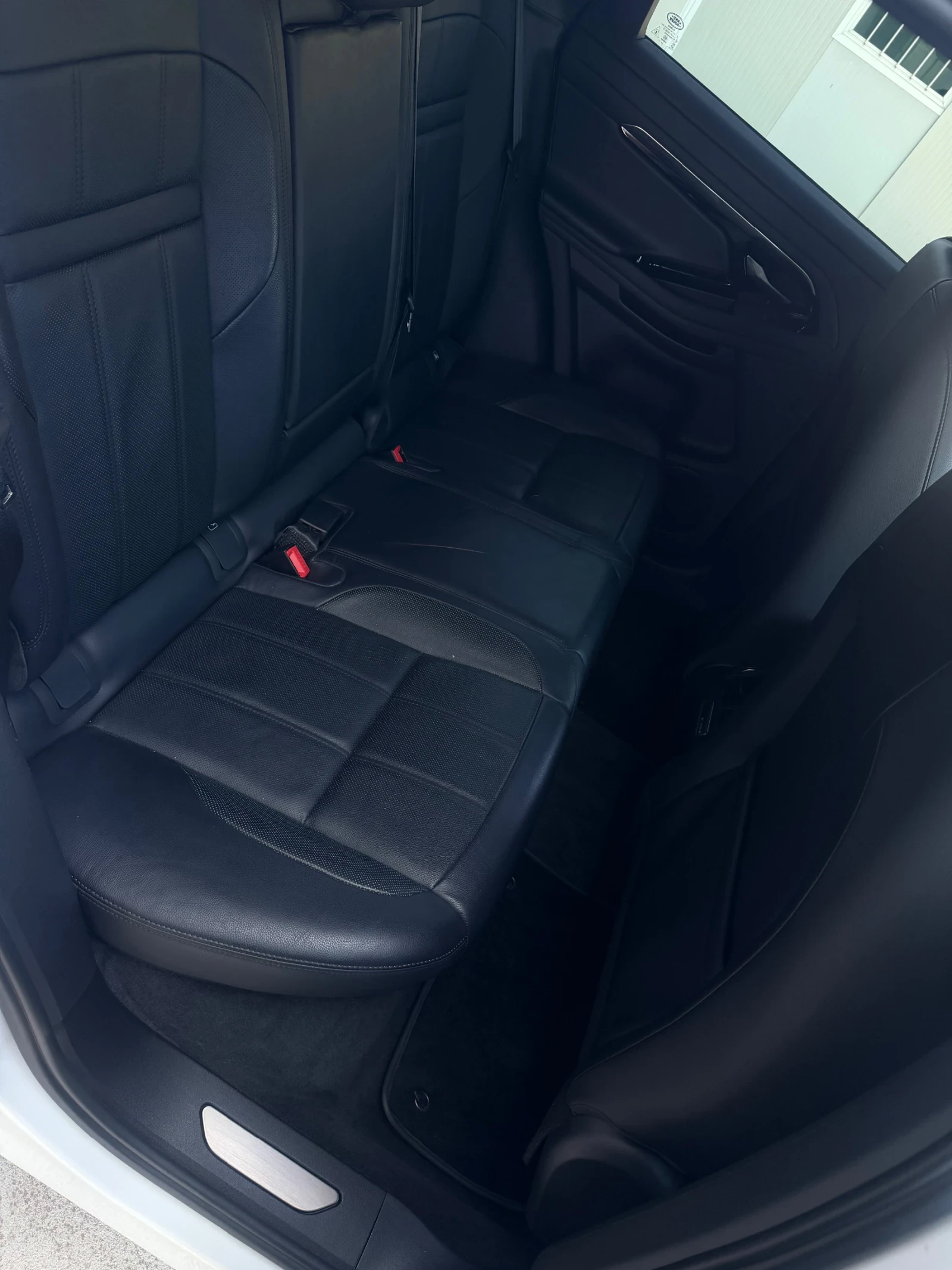 Land Rover Range Rover Evoque 2.0 R-Dynamic, снимка 11 - Автомобили и джипове - 55389421