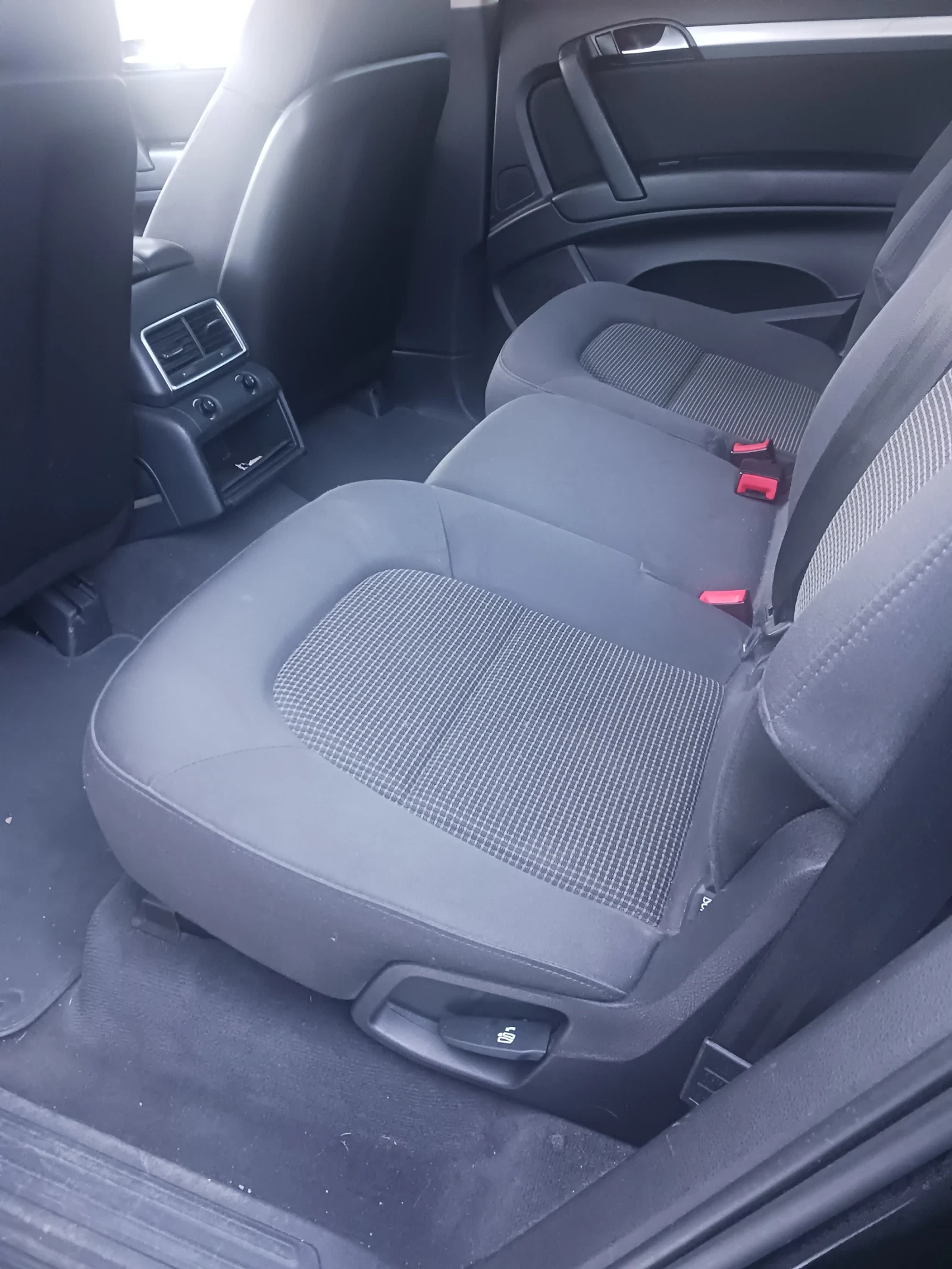 Audi Q7 3.0 TDI  239к.с., снимка 5 - Автомобили и джипове - 55408983