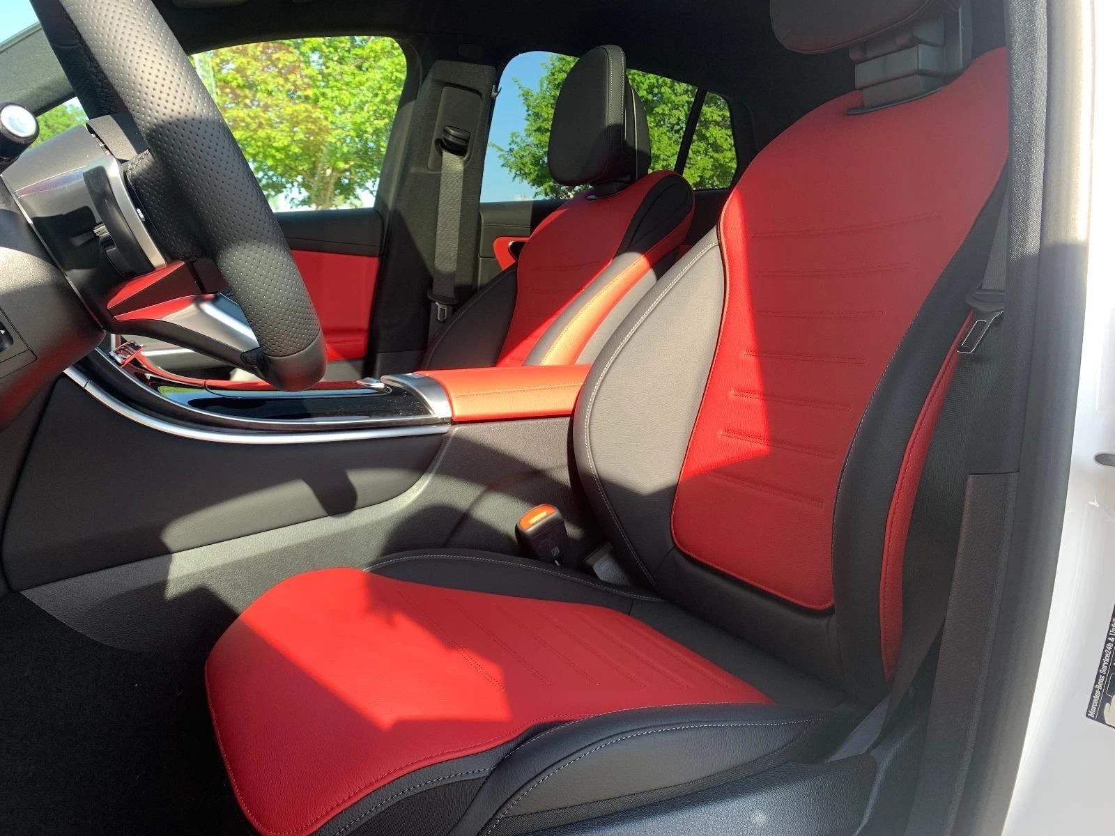 Mercedes-Benz GLC 300 COUPE* AMG* PANORAMA* ГАРАНЦИЯ, снимка 14 - Автомобили и джипове - 55727521