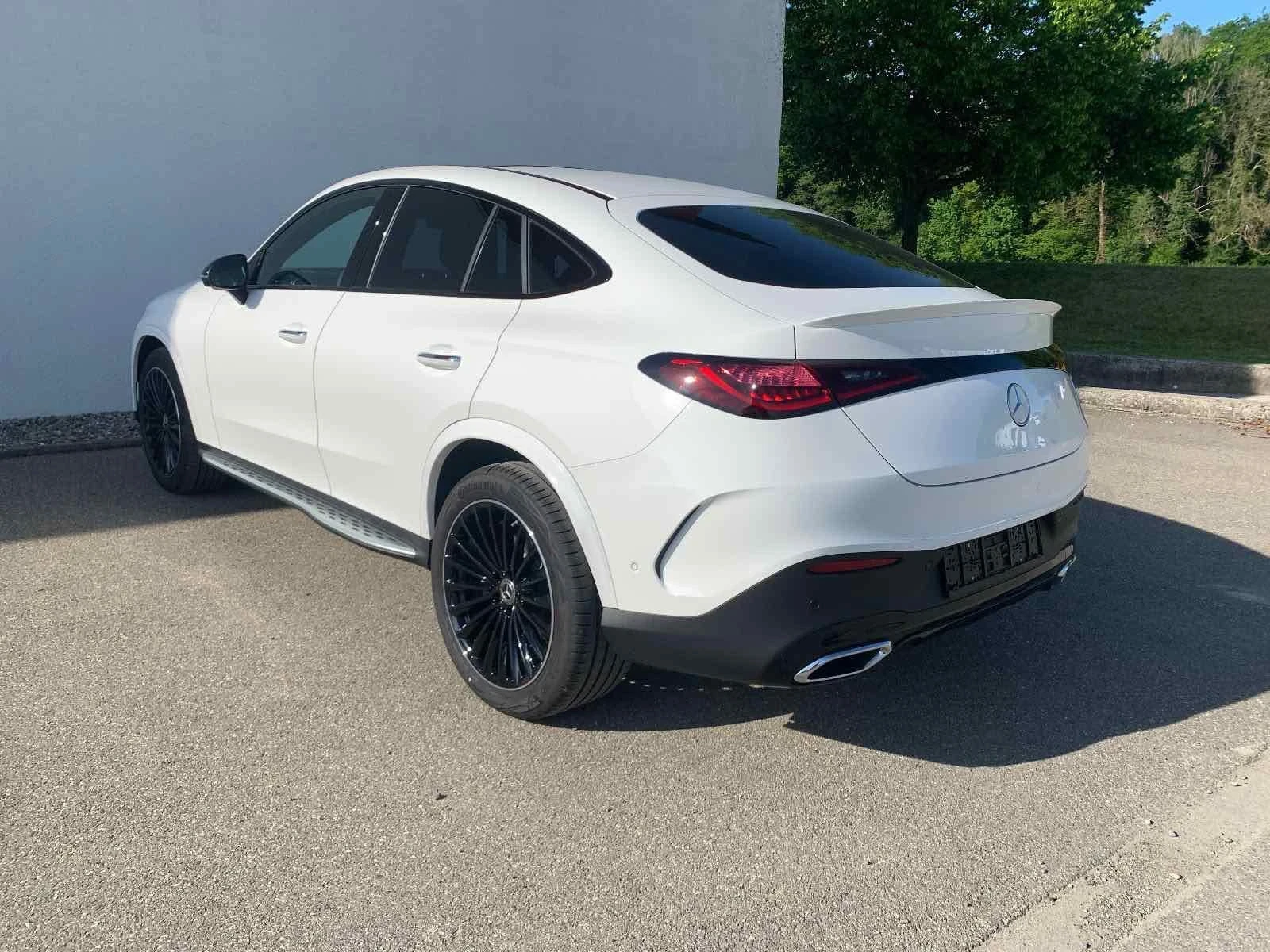 Mercedes-Benz GLC 300 COUPE* AMG* PANORAMA* ГАРАНЦИЯ, снимка 4 - Автомобили и джипове - 55727521