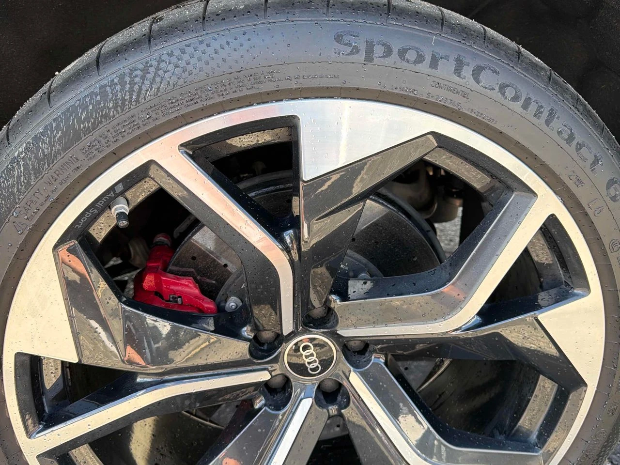 Audi Q8 4.0 TFSI quattro, снимка 11 - Автомобили и джипове - 55798369