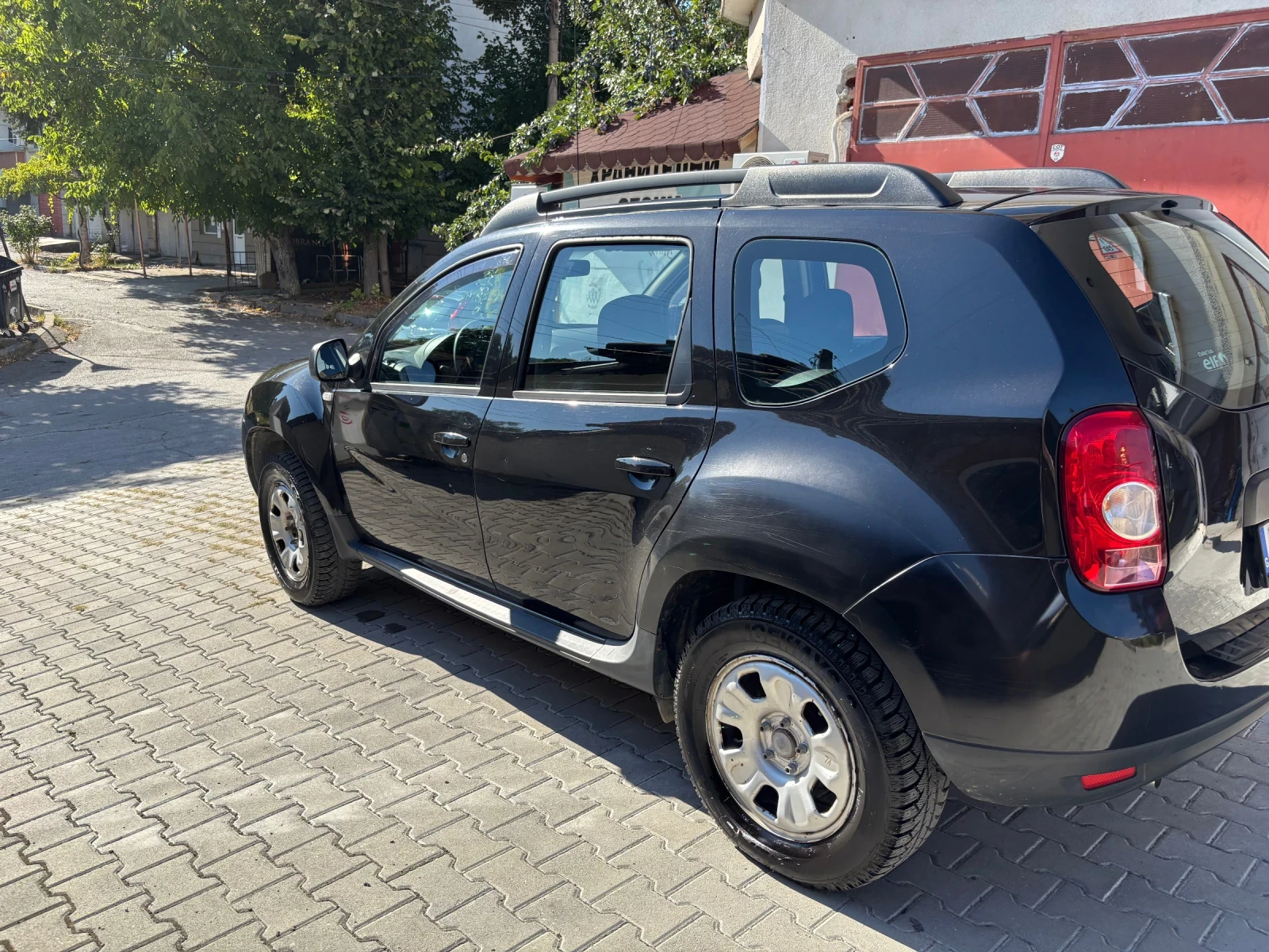 Dacia Duster, снимка 4 - Автомобили и джипове - 55969872