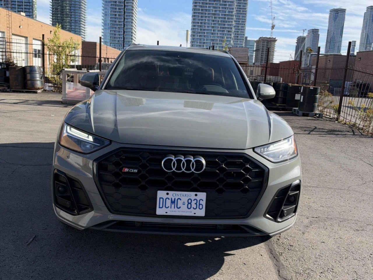 Audi SQ5 Progressiv* Digital* Keyless* Подгрев* Пано, снимка 2 - Автомобили и джипове - 56249624