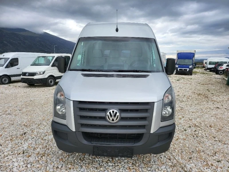 VW Crafter, снимка 8 - Бусове и автобуси - 40254797