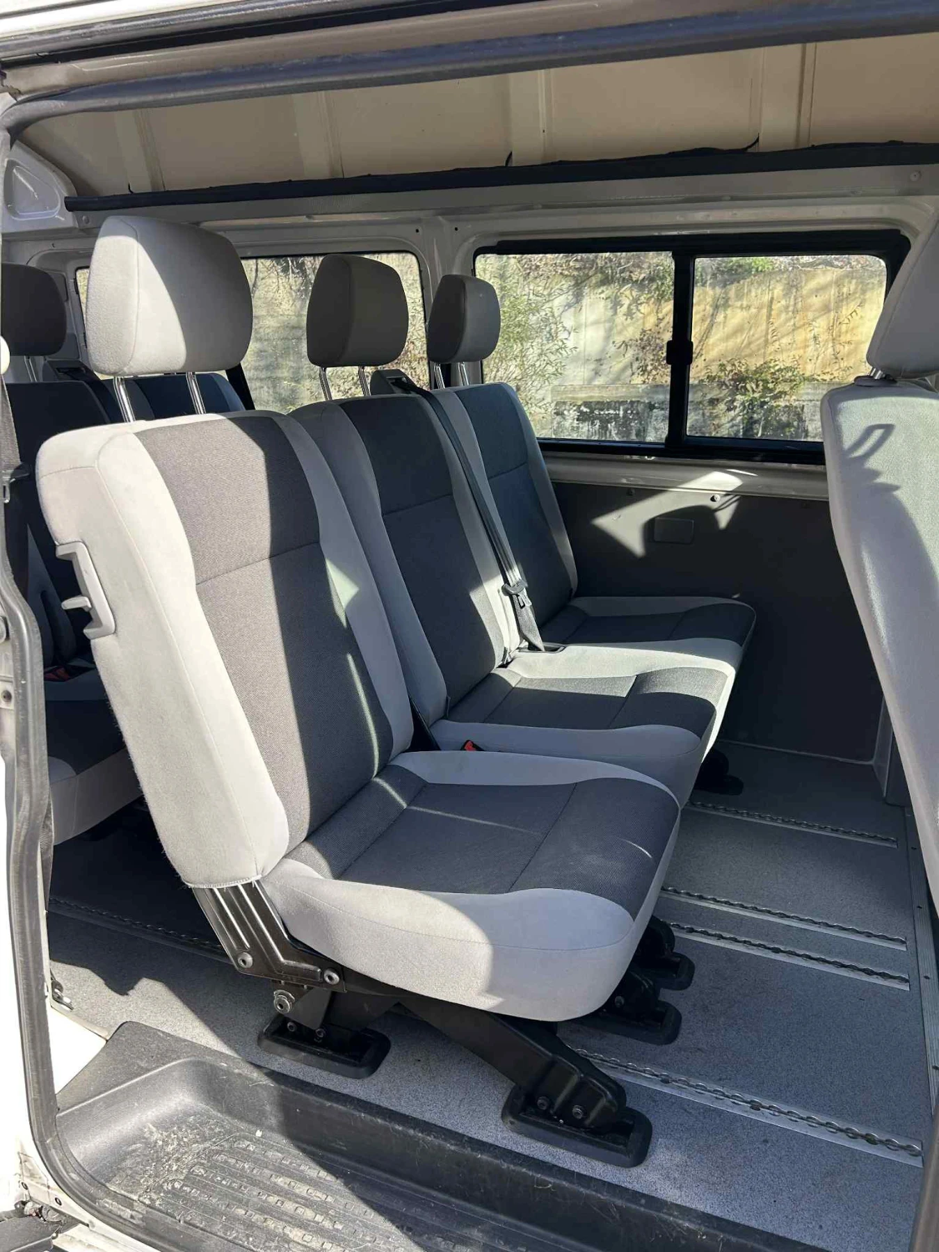 VW T5 2.0 TDI Рампа , снимка 8 - Бусове и автобуси - 53992508