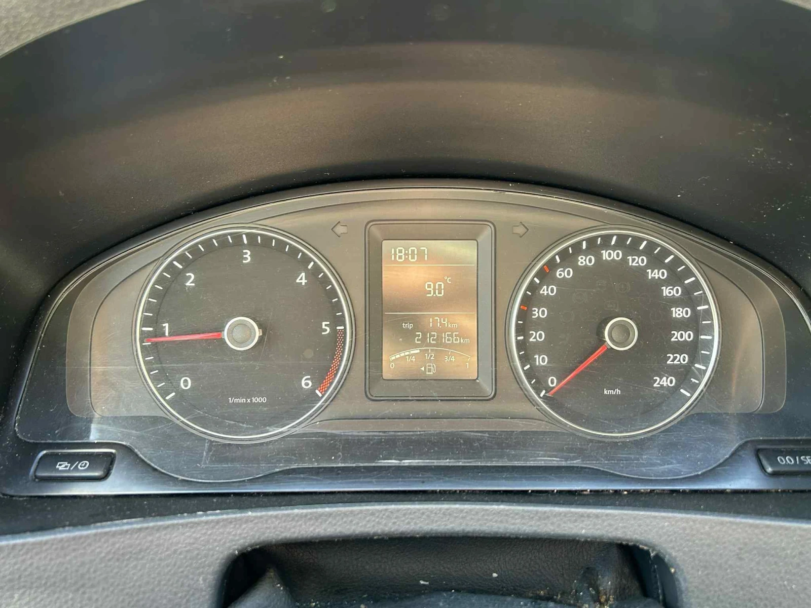 VW T5 2.0 TDI Рампа , снимка 10 - Бусове и автобуси - 53992508