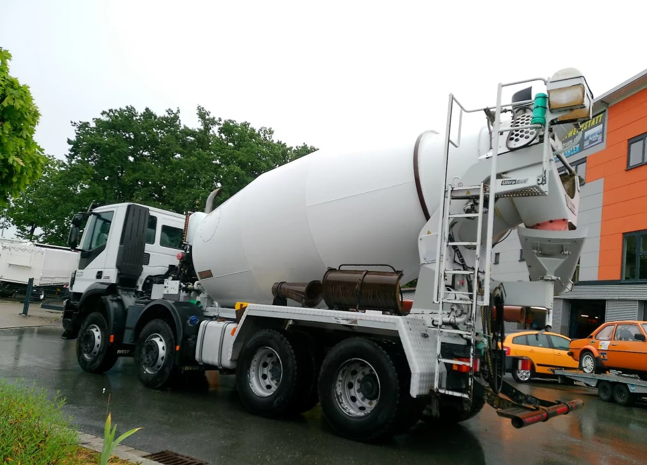 Iveco Trakker Бетонобъркачка STETTER AD 340 TB, 9 см³, 8x4, снимка 2 - Камиони - 54950614