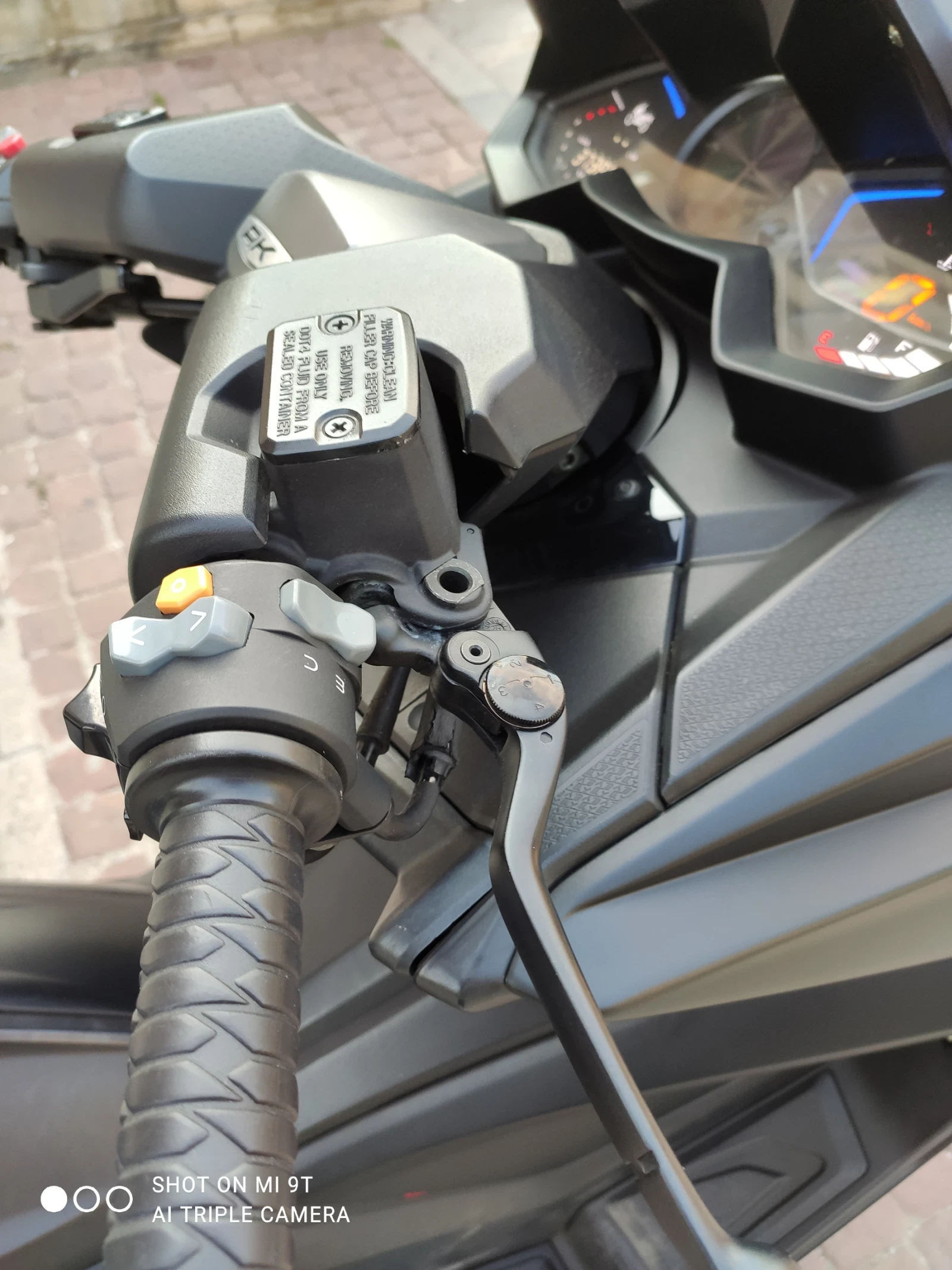 Kymco AK 550, снимка 10 - Мотоциклети и мототехника - 55709416