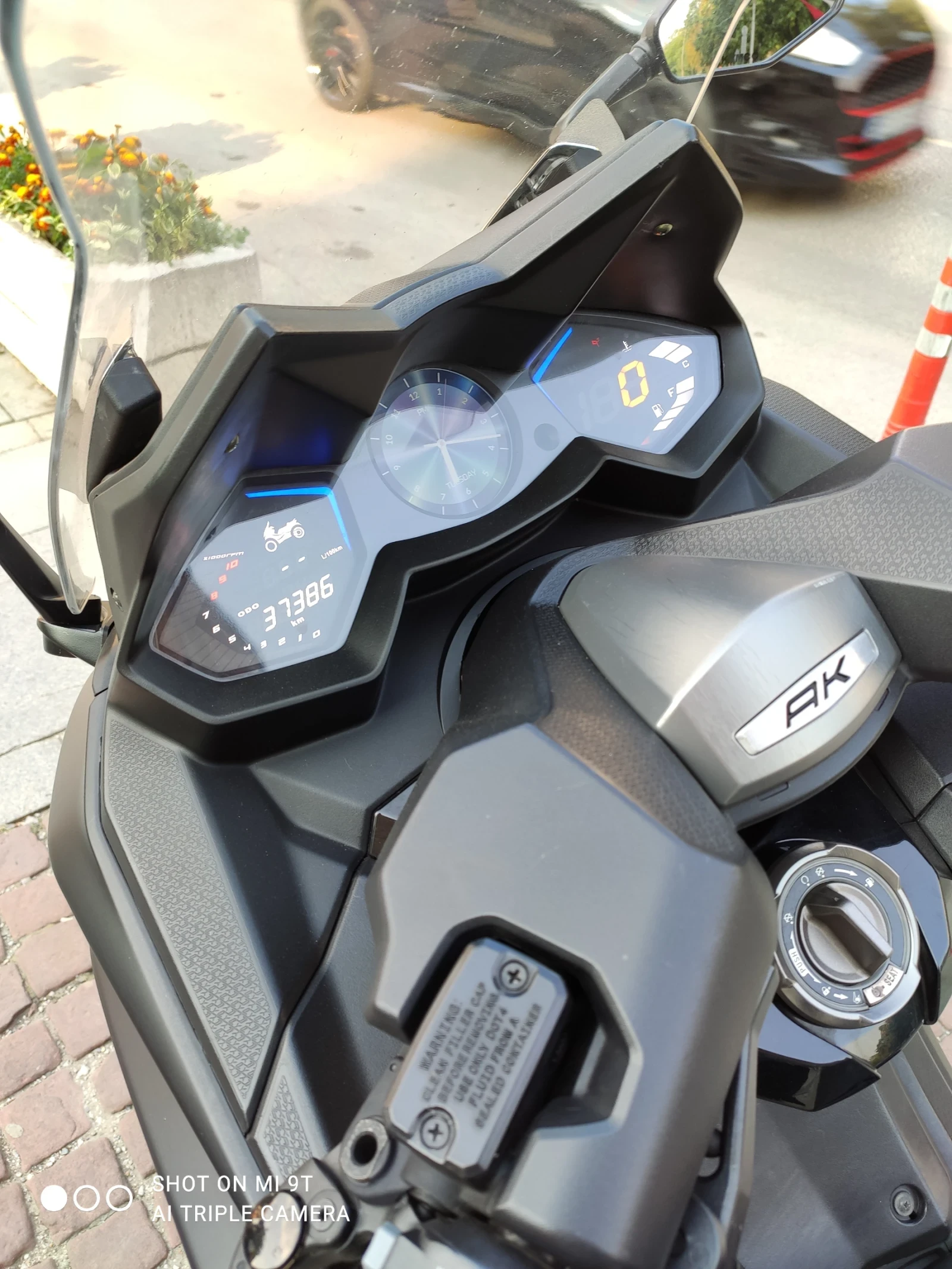 Kymco AK 550, снимка 11 - Мотоциклети и мототехника - 55709416