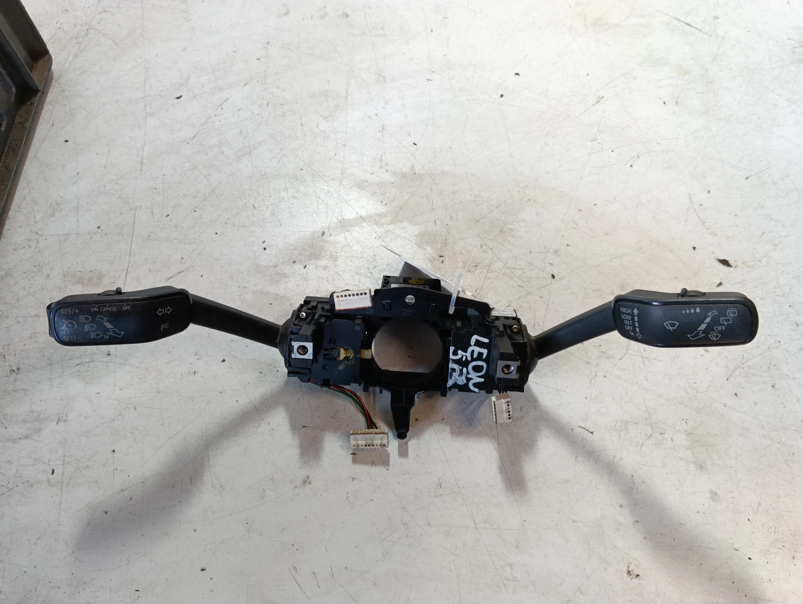 лостчета комплект 5Q0953507AC 5Q0953513R Seat Leon