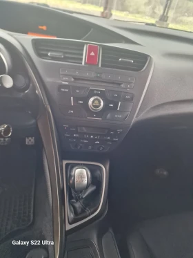 Honda Civic 2.2 i-dtec НА ЧАСТИ, снимка 8