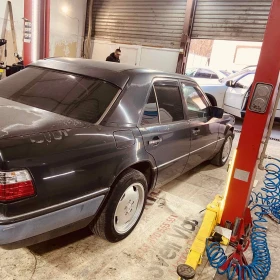 Mercedes-Benz 124 200E, снимка 14
