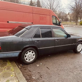 Mercedes-Benz 124 200E, снимка 3