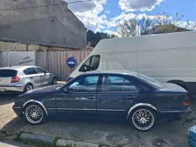 Mercedes-Benz E 220, снимка 3