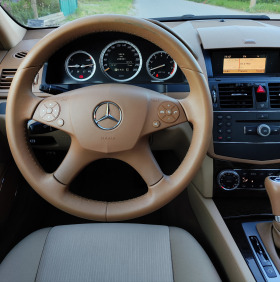 Mercedes-Benz C 200 Компресор , снимка 9 - Автомобили и джипове - 45845599
