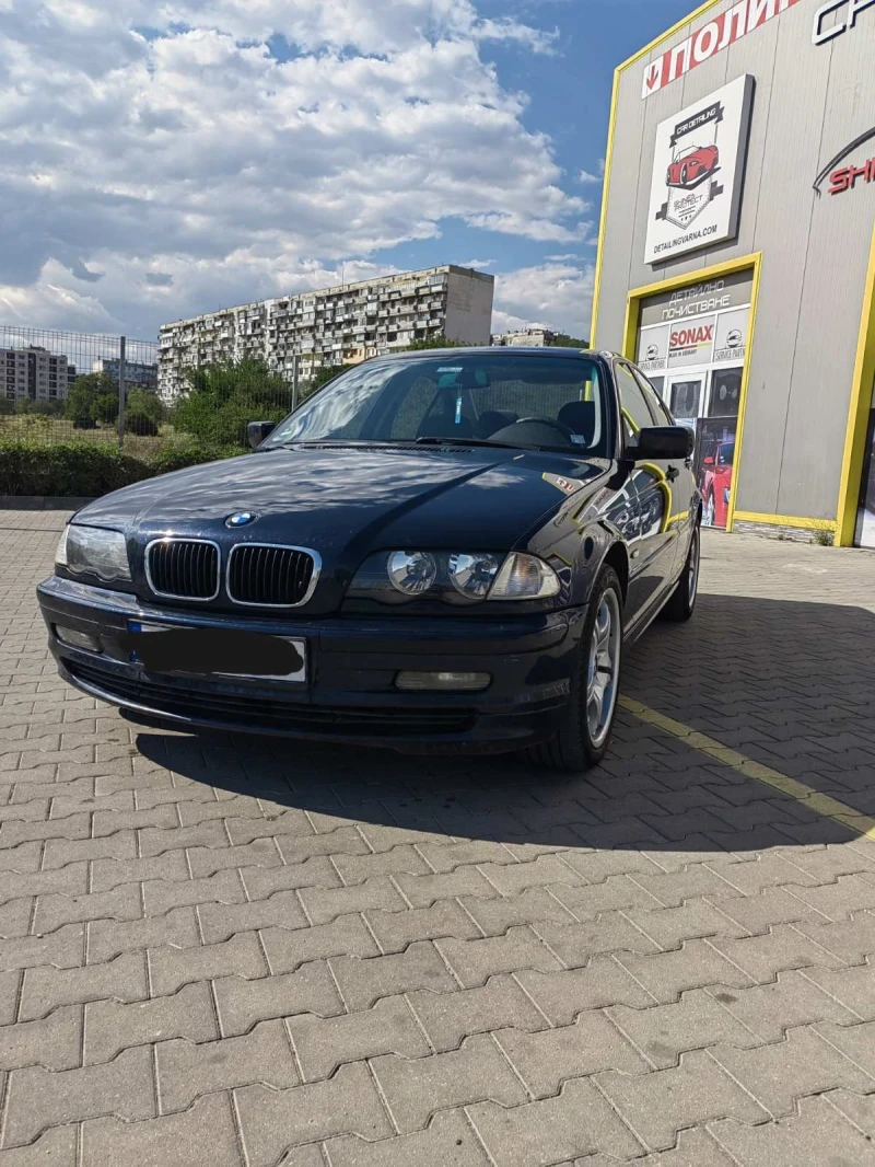 BMW 320, снимка 5 - Автомобили и джипове - 45537236