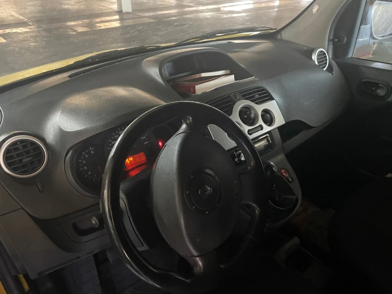 Renault Kangoo, снимка 4 - Автомобили и джипове - 47346533