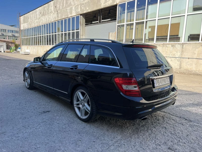 Mercedes-Benz C 300 C 300 4-matic AMG, снимка 4 - Автомобили и джипове - 47815311