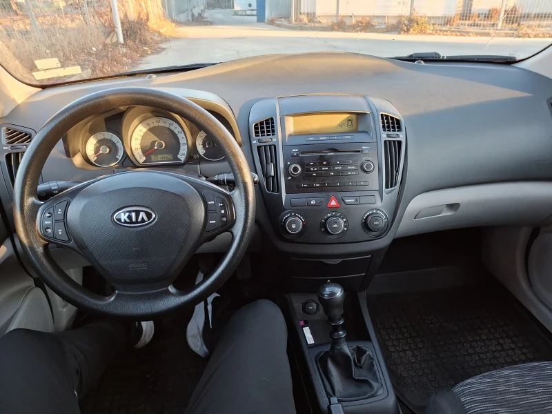 Kia Ceed, снимка 9 - Автомобили и джипове - 48387163