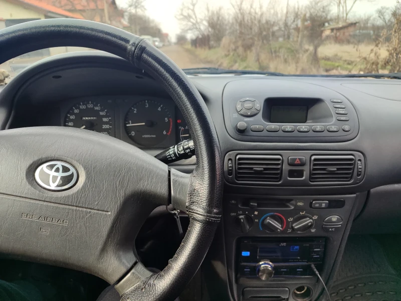 Toyota Corolla, снимка 4 - Автомобили и джипове - 48892272