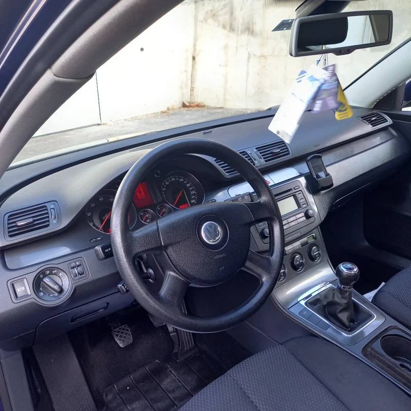 VW Passat, снимка 7 - Автомобили и джипове - 48950571