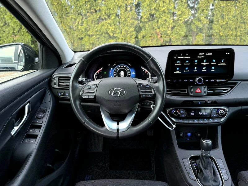 Hyundai I30 Intro Edition , снимка 8 - Автомобили и джипове - 49601852