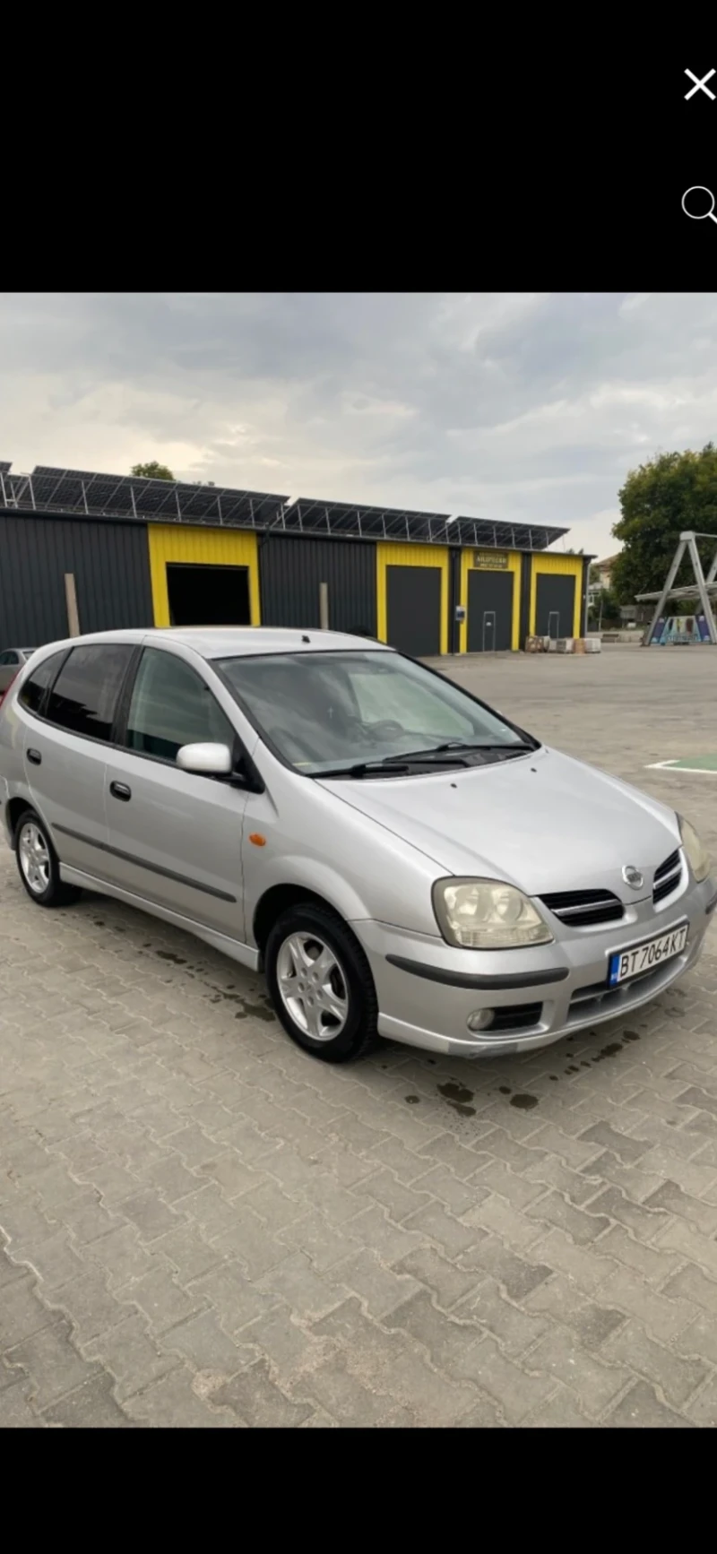 Nissan Almera tino 1.8i, Регистриран, всичко платено, Климатроник, снимка 2 - Автомобили и джипове - 51223816