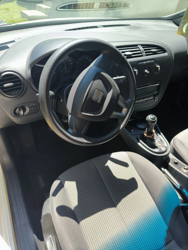 Seat Leon, снимка 10 - Автомобили и джипове - 51972141